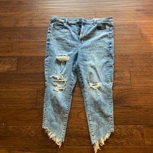 American Eagle Cropped Destroyed Jeans